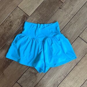 NWOT Offline by Aerie Crossover Short Size Small
